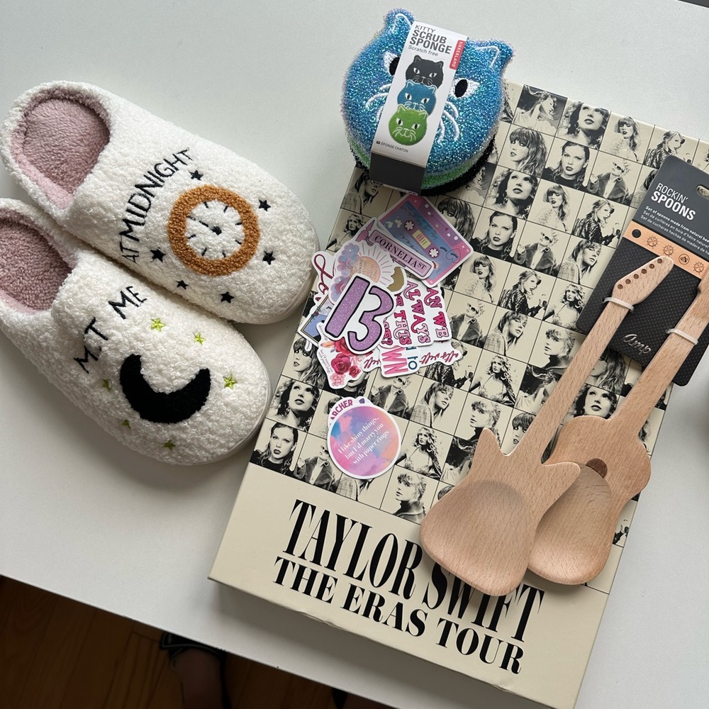 BRAND NEW Complete Eras Tour Box cozy girl set